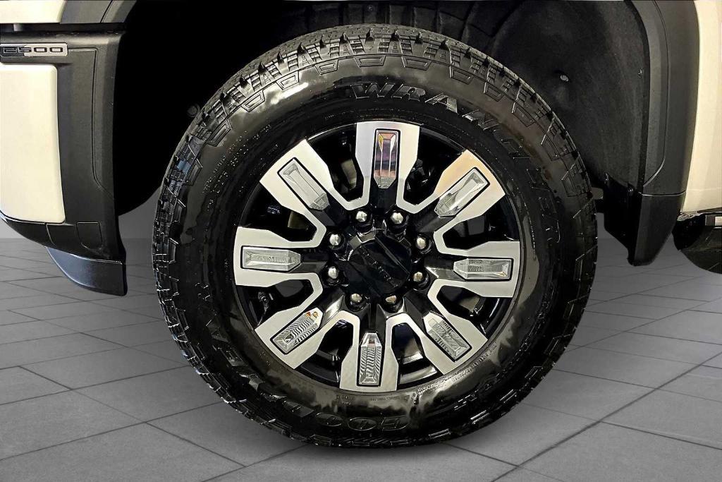 used 2025 GMC Sierra 2500 car, priced at $73,895