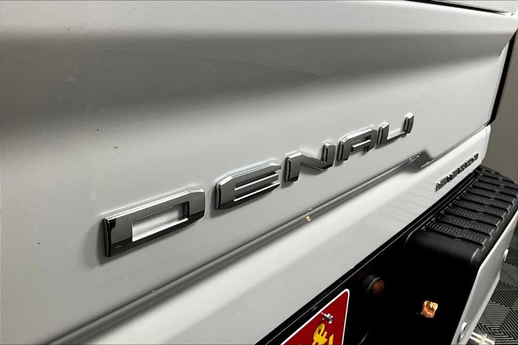used 2025 GMC Sierra 2500 car, priced at $73,895