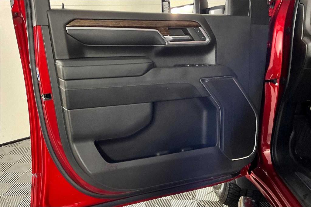 used 2024 GMC Sierra 2500 car, priced at $52,405