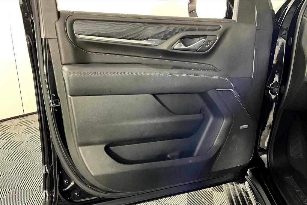 used 2024 GMC Yukon car, priced at $71,635