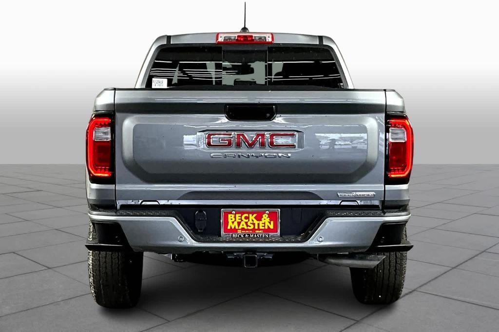 new 2024 GMC Canyon car, priced at $40,677