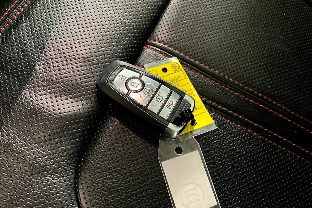 used 2021 Ford Expedition car, priced at $40,405