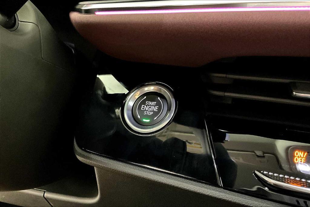 new 2025 Buick Envision car, priced at $40,973