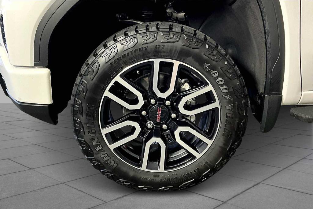 used 2025 GMC Sierra 1500 car, priced at $66,405