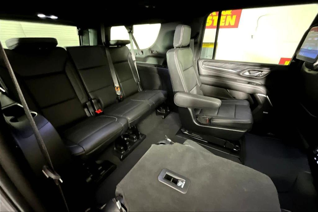 used 2022 GMC Yukon XL car, priced at $47,996