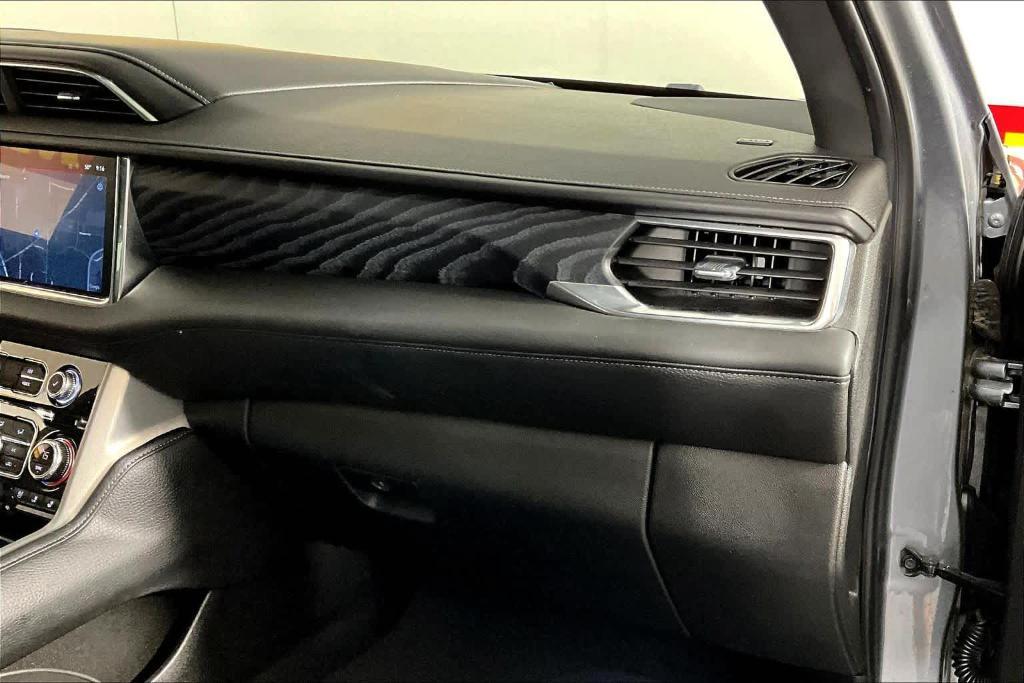 used 2022 GMC Yukon XL car, priced at $47,996