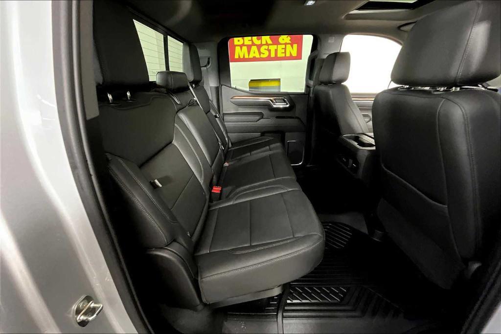 used 2022 Chevrolet Silverado 1500 car, priced at $42,595
