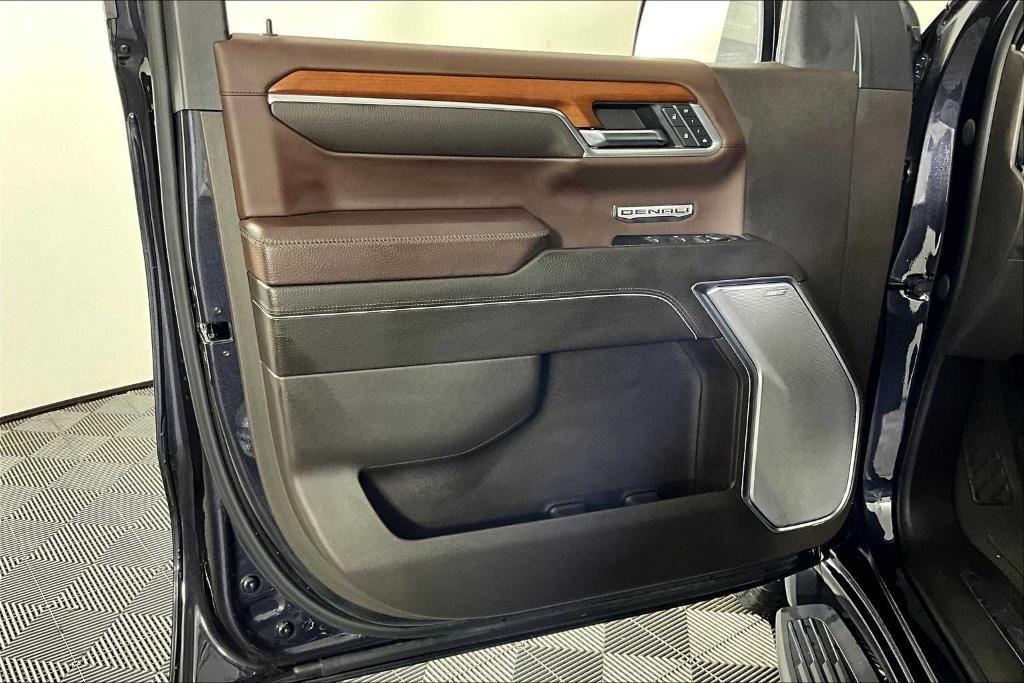 used 2023 GMC Sierra 1500 car, priced at $51,405