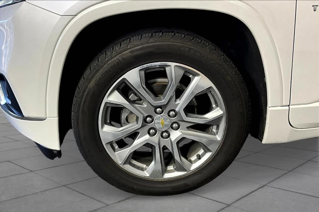 used 2018 Chevrolet Traverse car, priced at $16,545