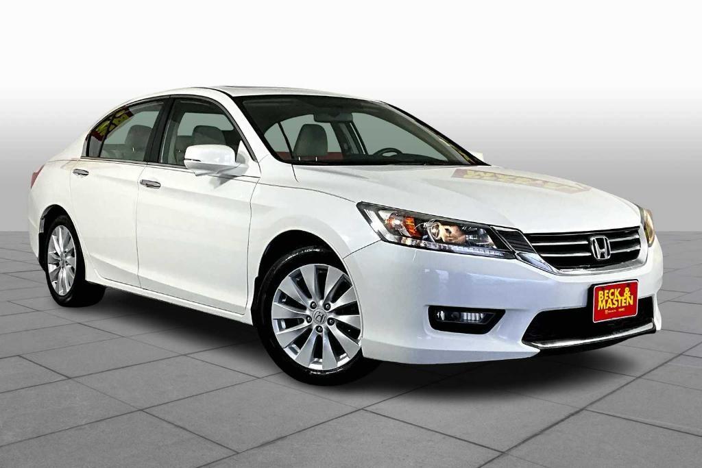 used 2015 Honda Accord car, priced at $12,895