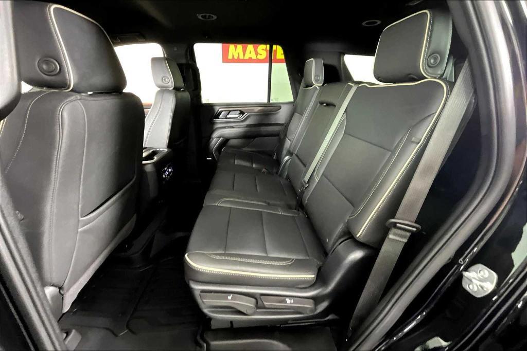 used 2025 GMC Yukon car, priced at $69,995