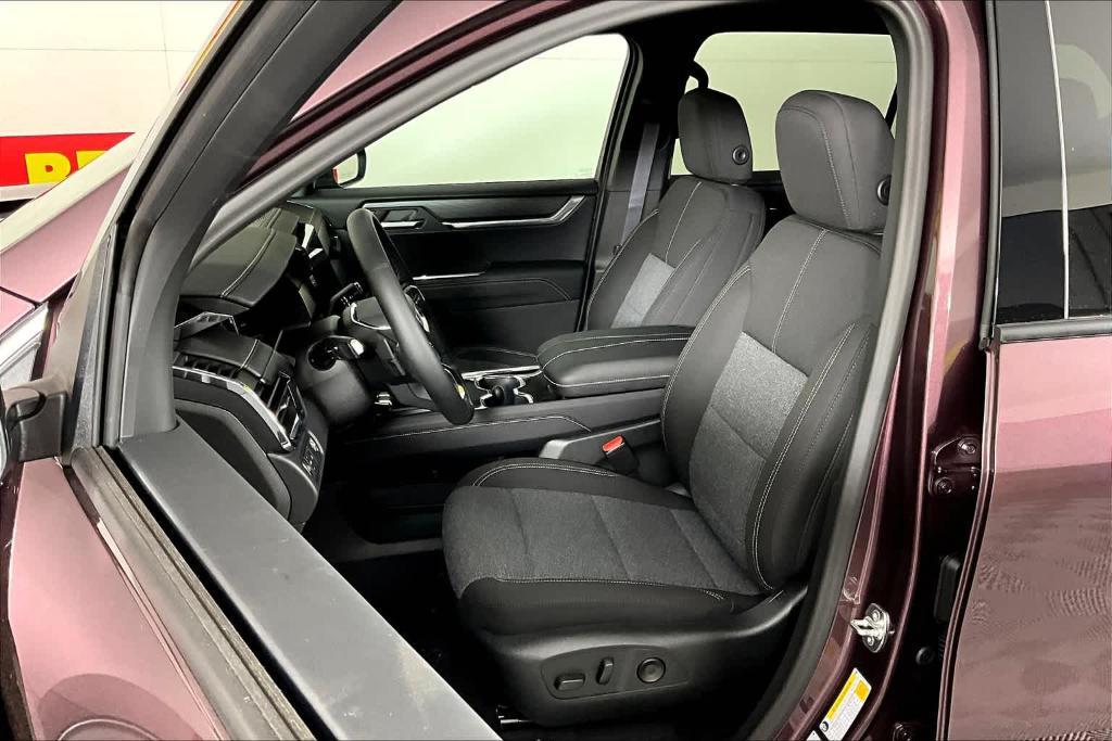 new 2025 GMC Acadia car, priced at $43,890