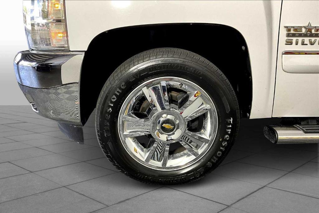 used 2012 Chevrolet Silverado 1500 car, priced at $17,995