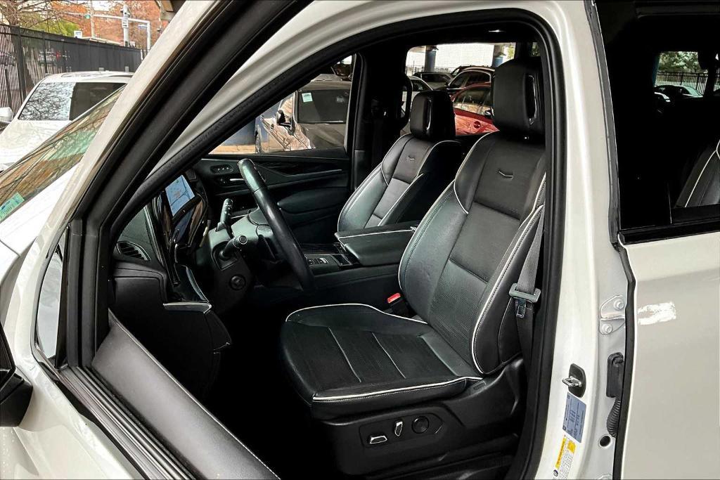 used 2022 Cadillac Escalade car, priced at $65,958