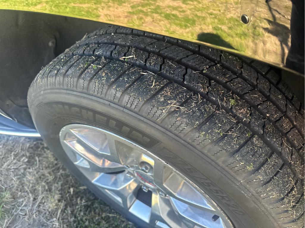 used 2019 GMC Yukon car, priced at $26,997