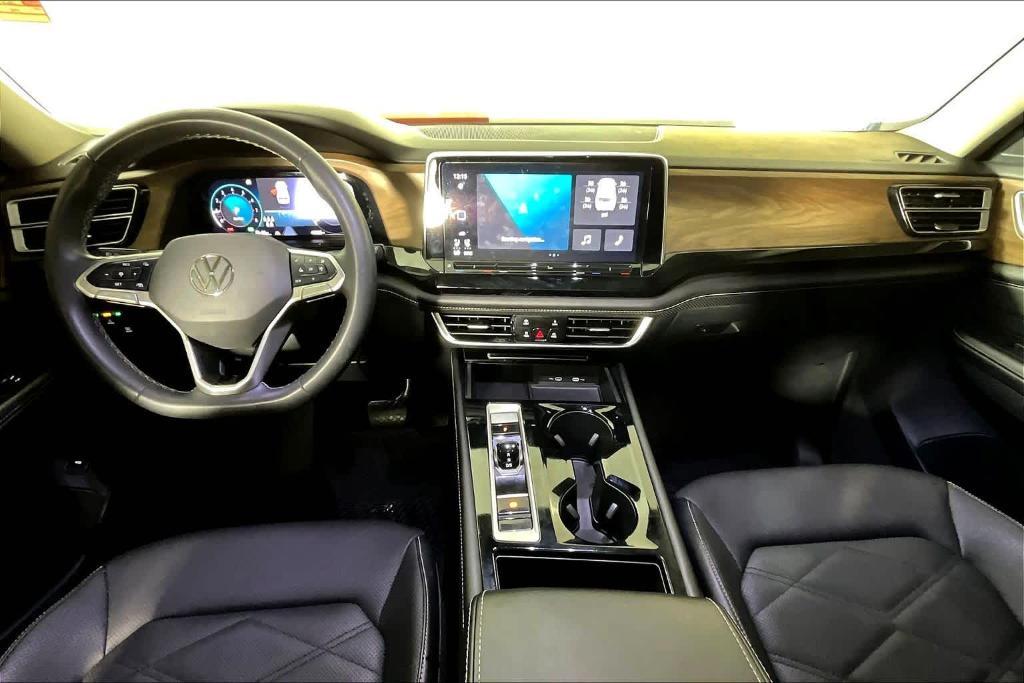used 2024 Volkswagen Atlas car, priced at $28,895