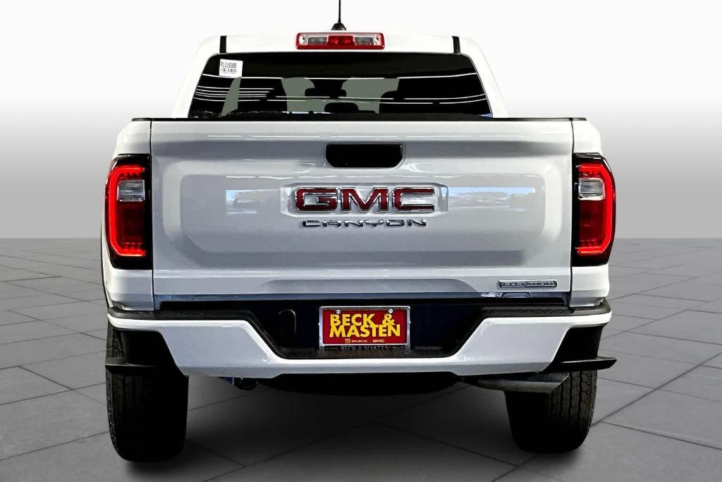 new 2024 GMC Canyon car, priced at $37,074