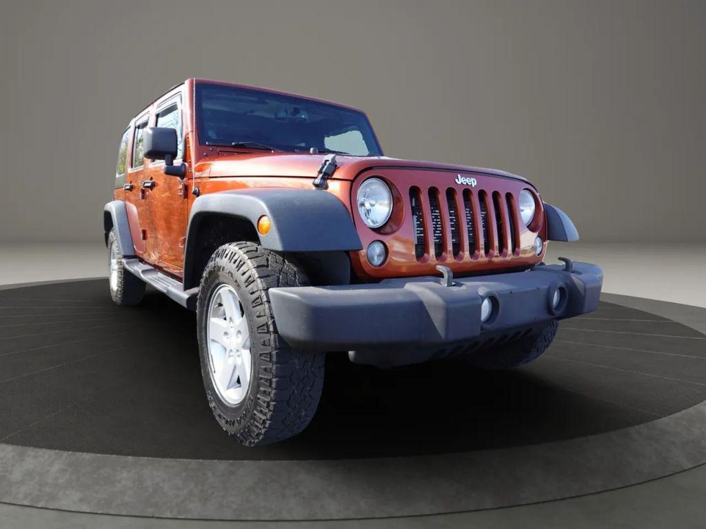 used 2014 Jeep Wrangler Unlimited car, priced at $17,500