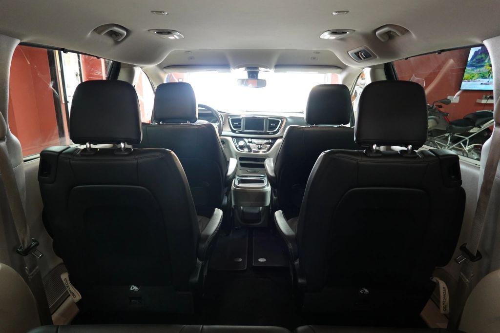 used 2018 Chrysler Pacifica car, priced at $11,400