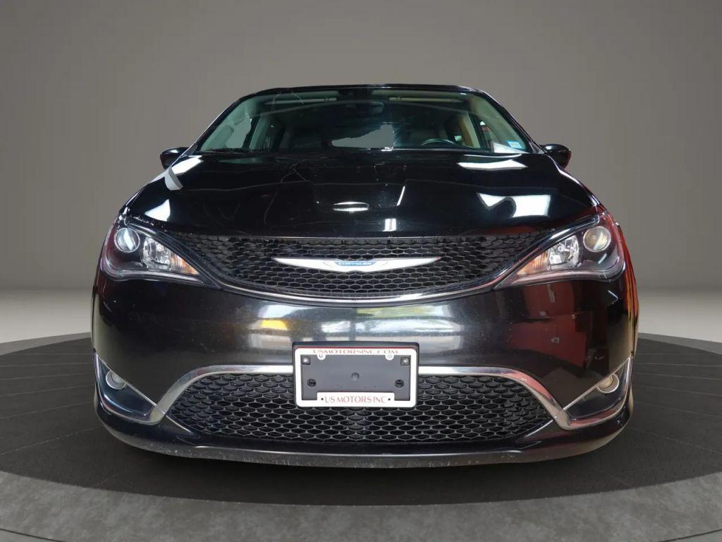 used 2018 Chrysler Pacifica car, priced at $11,400