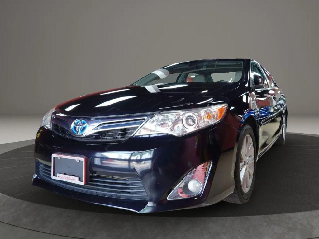 used 2013 Toyota Camry Hybrid car, priced at $11,500