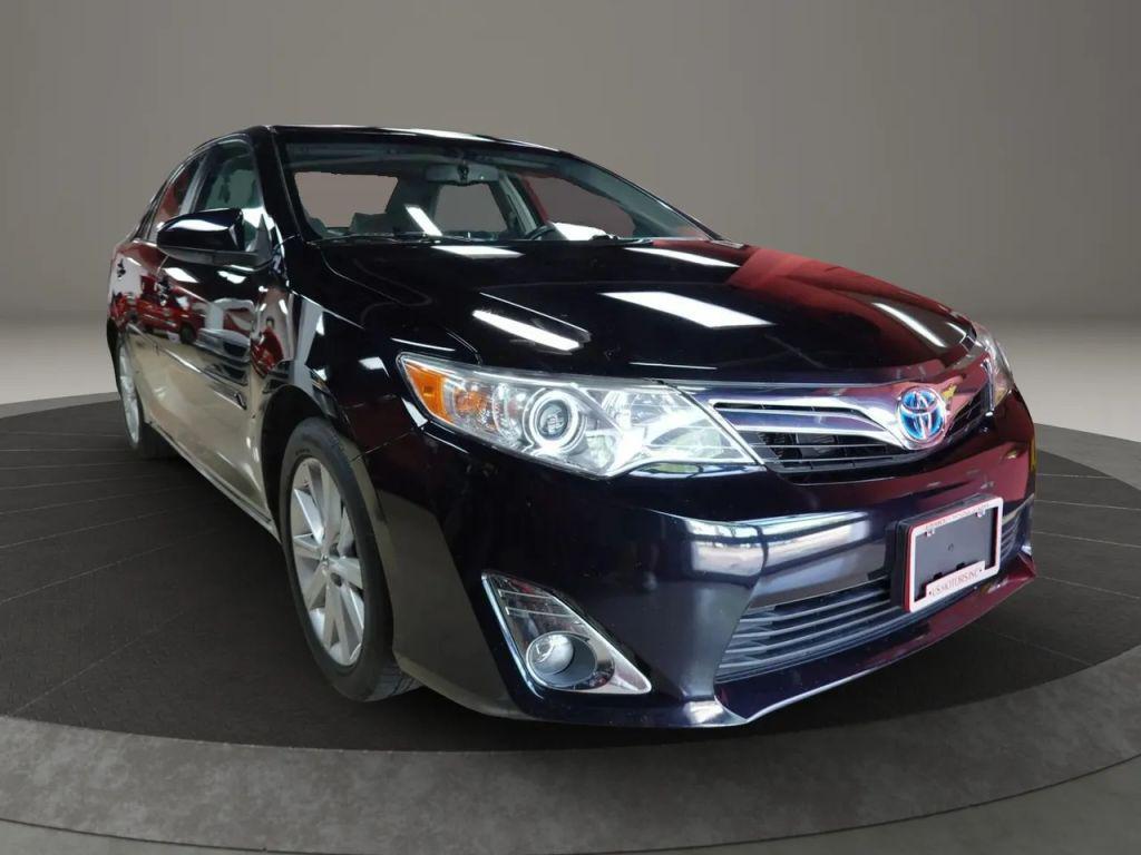 used 2013 Toyota Camry Hybrid car, priced at $11,500