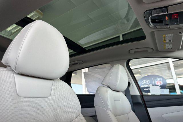 new 2025 Hyundai TUCSON Hybrid car, priced at $37,750