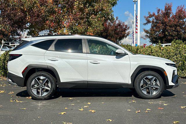 new 2025 Hyundai Tucson Hybrid car, priced at $38,640