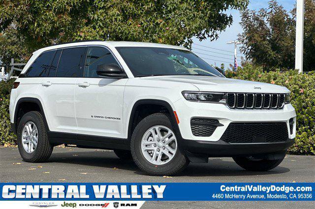 new 2025 Jeep Grand Cherokee car, priced at $39,330