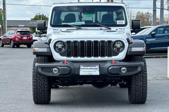 new 2024 Jeep Gladiator car, priced at $63,670