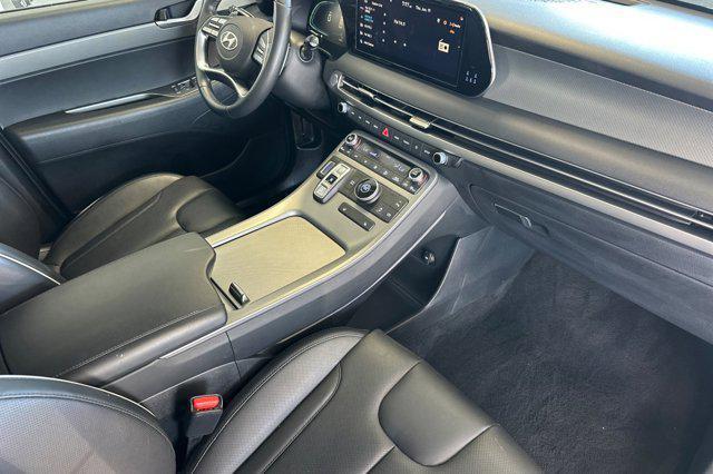 used 2025 Hyundai Palisade car, priced at $39,998