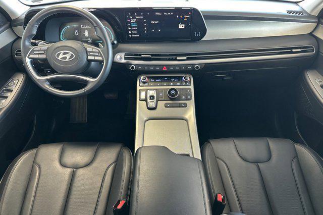 used 2025 Hyundai Palisade car, priced at $39,998
