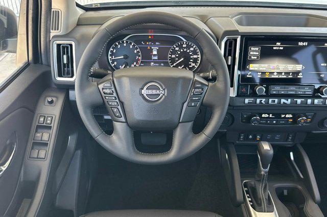 new 2025 Nissan Frontier car, priced at $38,925