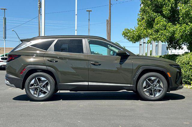 new 2025 Hyundai Tucson car, priced at $30,495
