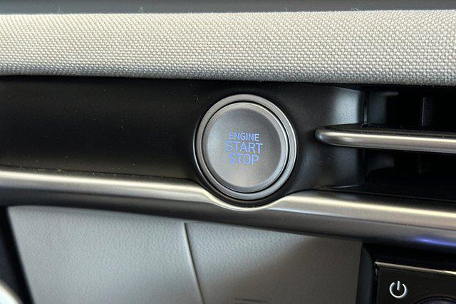 new 2025 Hyundai TUCSON Hybrid car, priced at $41,985