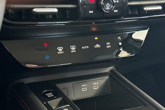 new 2025 Nissan Kicks car, priced at $28,265