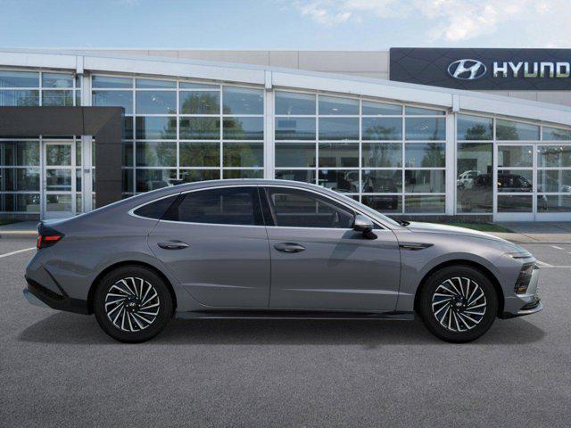 new 2025 Hyundai Sonata Hybrid car, priced at $39,155