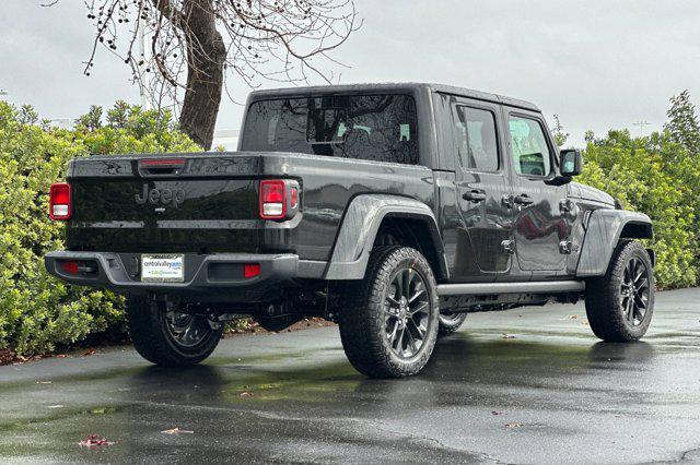 new 2025 Jeep Gladiator car, priced at $43,385