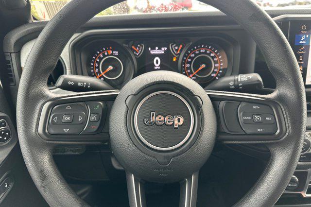 new 2025 Jeep Gladiator car, priced at $43,385