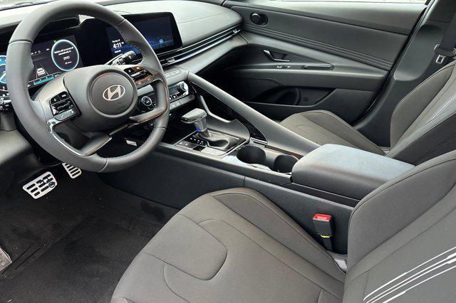 new 2025 Hyundai Elantra car, priced at $28,685