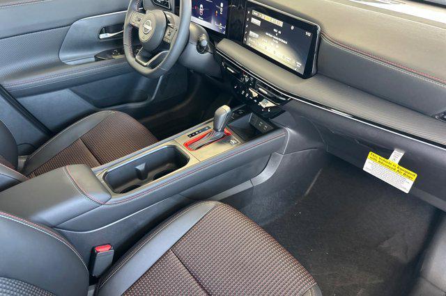 new 2025 Nissan Kicks car, priced at $31,505