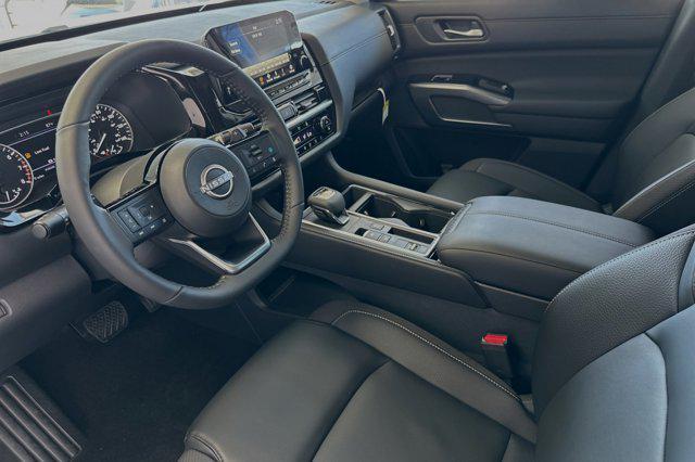 new 2024 Nissan Pathfinder car, priced at $43,925