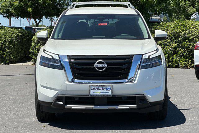 new 2024 Nissan Pathfinder car, priced at $43,925