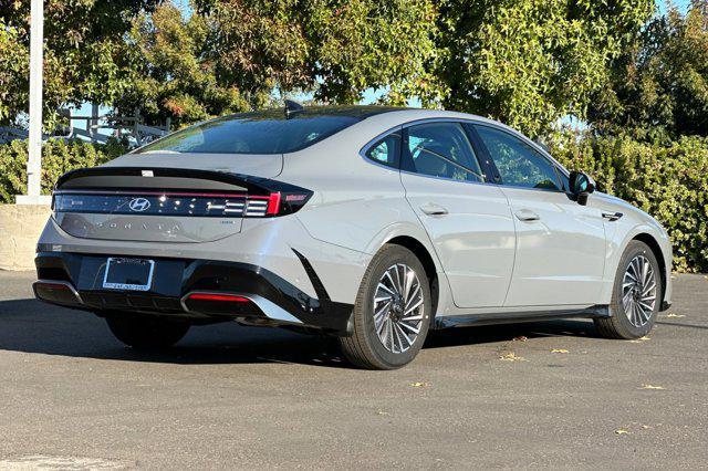 new 2025 Hyundai Sonata Hybrid car, priced at $39,140