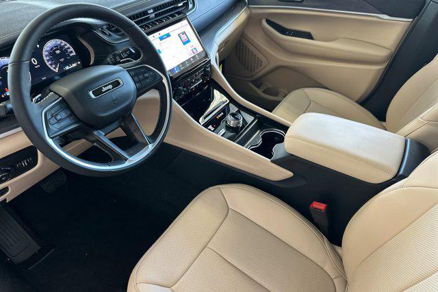 new 2025 Jeep Grand Cherokee car, priced at $49,620