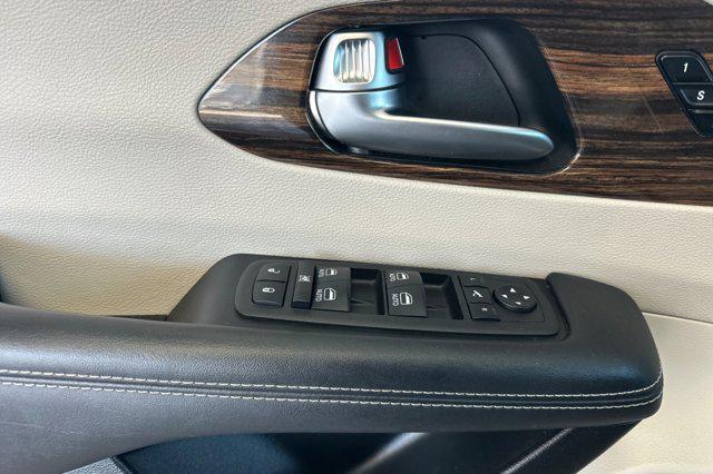 used 2023 Chrysler Pacifica car, priced at $29,895