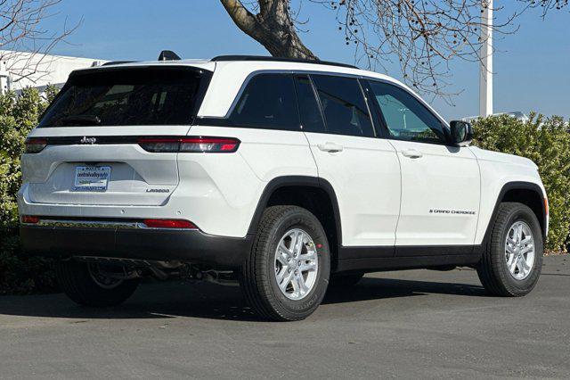 new 2025 Jeep Grand Cherokee car, priced at $38,325