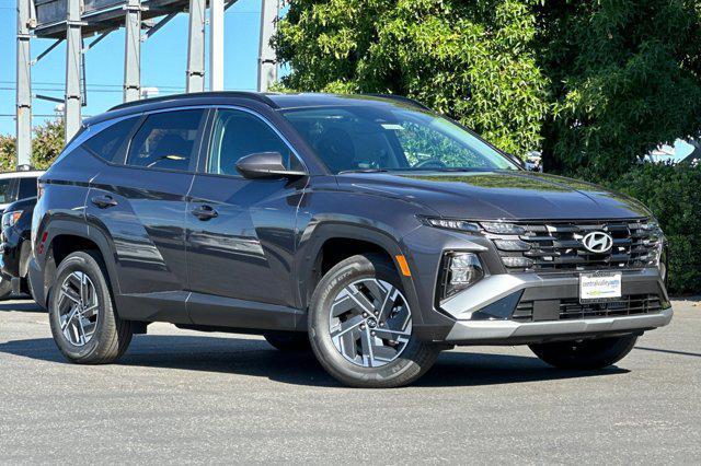 new 2025 Hyundai TUCSON Hybrid car, priced at $34,080