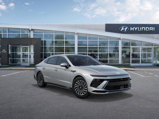 new 2025 Hyundai Sonata Hybrid car, priced at $39,155