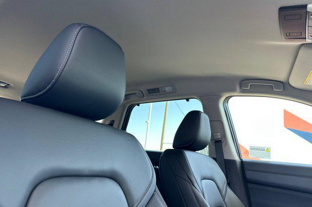 new 2025 Nissan Pathfinder car, priced at $41,675